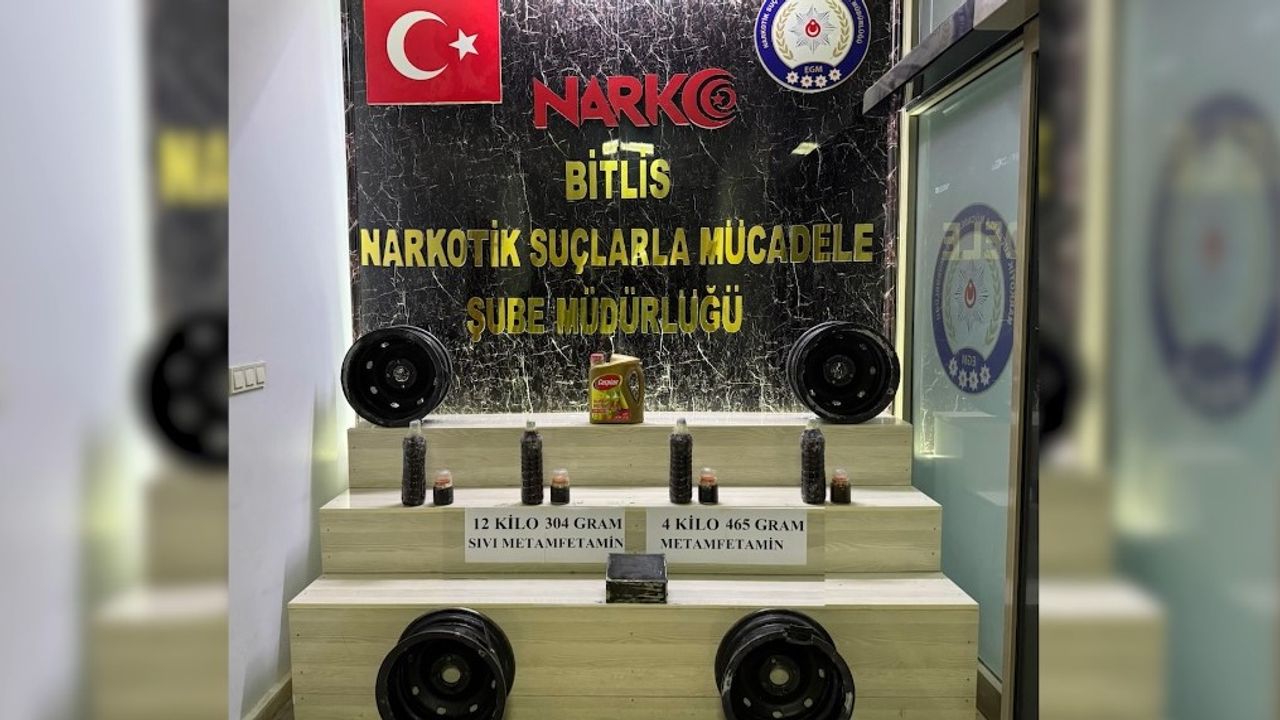 Bitlis'te araçta 16 kilo 769 gram metamfetamin ele geçirildi; 2 tutuklama