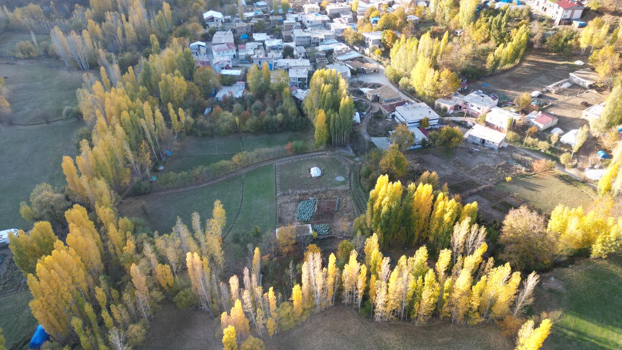 Bitlis'te sonbahar güzelliği