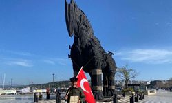 Şehitler için İstanbul'dan yola çıkan gazi torunu, Çanakkale'ye ulaştı