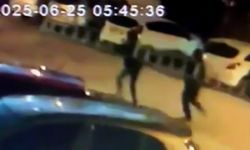 Balkonuna seyyar merdiven dayadıkları daireden altın ve döviz çaldılar