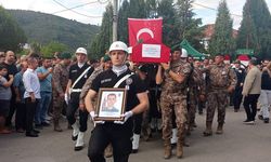 Kazada ölen polis memuru Sakarya’da toprağa verildi