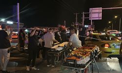 Çanakkale’de taksi ile otomobil çarpıştı: 8 yaralı