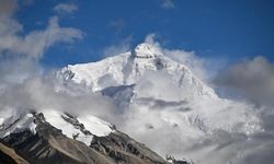 Nepal, Himalayalar'daki 97 zirveyi iki yıl ücretsiz tırmanışa açacak