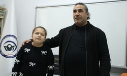 'Absolut kulak'a sahip olan görme engelli Hira'nın hedefi, müzik öğretmeni olmak