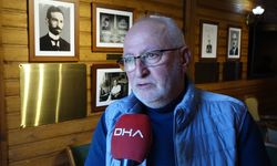 Annesinin hatırasını müzeye dönüştürdüğü konakta yaşatıyor