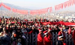 Aziziye Destanı'nın 148'nci yıl dönümünde Erzurumlular, ecdadı için yürüdü