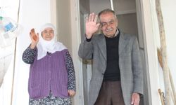 Eşi 'adını bile yazamıyorsun' deyince 88 yaşında okuma yazma öğrendi