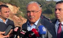 Göçük altında kalan kamyon şoförü için arama kurtarma çalışmaları yeniden başladı