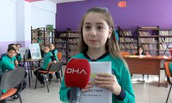 Gündelik hayatlarından esinlenerek hikaye kitabı yazan ilkokul öğrencileri, imza günü düzenledi / Ek fotoğraflar