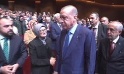 İstanbul - Cumhurbaşkanı Erdoğan İlim Yayma Ödülleri Töreni'nde konuşuyor -1