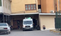 Kargo aracının altında kalan çocuk hayatını kaybetti; kaza kamerada