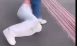 Lise öğrencisi, sokakta ortasında darbedildi; görüntülerini paylaştılar