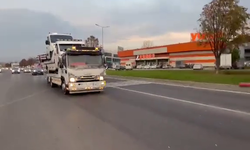 Oto kurtarıcıları üst üste dizip trafikte ilerledi