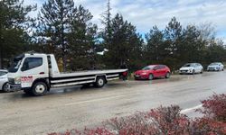 Yoluna karşına geçmek isteyen 2 yaya, iki otomobilin çarpması sonucu öldü