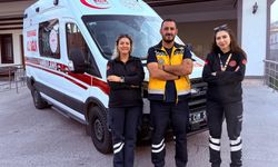 Ambulans şoförü Müzeyyen, hayat kurtarmak için saniyelerle yarışıyor