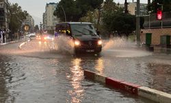 Antalya ve ilçelerinde sağanak etkili oldu (2)