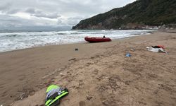 Bartın'da alabora olan lastik bottaki 2 kişi kurtarıldı