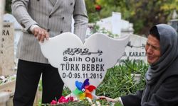 Doğuma 1 gün kala bebeklerini kaybeden gazi ile eşi, tazminat kararı çıkınca mezar taşına sarılarak ağladı