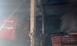 Edirne’de çiftlikte yangın; 1 ev, 2 biçerdöver ve 2 otomobil yandı