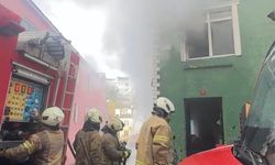 İstanbul- Fatih'te 2 katlı binada çıkan yangın söndürüldü