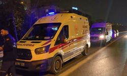 İstanbul - Sultanbeyli TEM Otoyolu’nda cipe çarpıp kaçan otomobil sürücüsü zincirleme kazaya neden oldu: 2 yaralı 