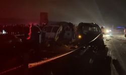 Mardin’de 3 aracın karıştığı kazada 4 ölü, 5 yaralı (3)