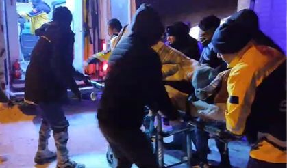 Kalp krizi geçiren hasta, kapalı köy yolu açılarak hastaneye ulaştırıldı
