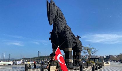 Şehitler için İstanbul'dan yola çıkan gazi torunu, Çanakkale'ye ulaştı