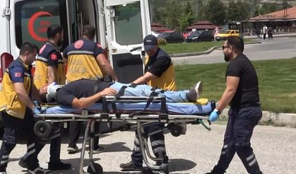 Otomobil ile hafif ticari araç çarpıştı: 3'ü çocuk, 6 yaralı