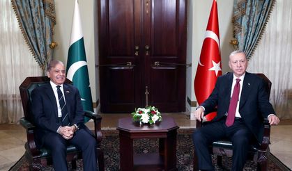 Pakistan Başbakanı Şerif'ten Pakistan-Türkiye dostluğu mesajı