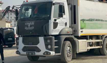 Iğdır'da çöp kamyonunun çarptığı 5 çocuk annesi öldü