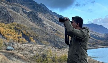 Bitlis'te gökyüzünde karga yoğunluğu kamerada