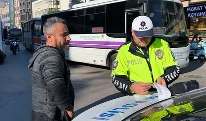 Havalı korna kullandığı anlaşılınca kesilen cezaya öfkelenip, defalarca kornaya basarak uzaklaştı