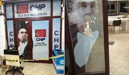 İstanbul- CHP Şile İlçe Başkanlığı önünde 'kızıma küfür ettiler' diye bağıran kişi gözaltına alındı