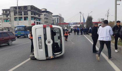 Malatya'da otomobiller çarpıştı: 3 yaralı 