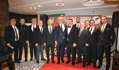 Serdal Adalı İzmir'de Beşiktaşlılarla buluştu