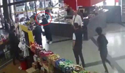 Tartıştığı büfe çalışanını boğazından bıçaklayan sanığa 9 yıl 7 ay hapis