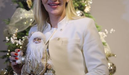 Yılbaşı ağaçlarında hazır süslü ve kompakt modeller ilgi görüyor