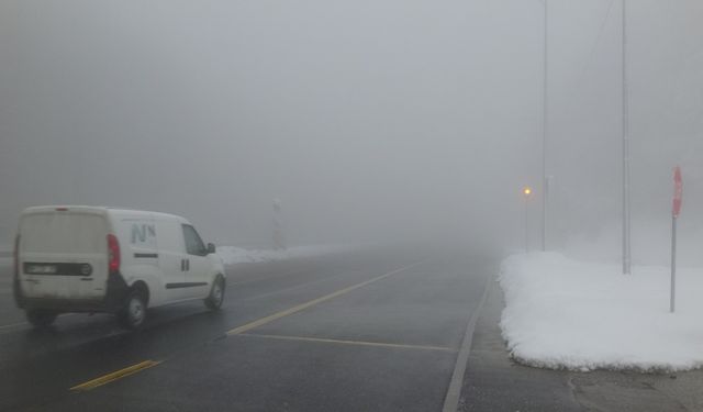Bolu Dağı'nda sis etkili oldu