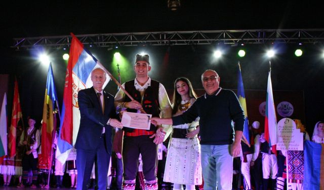 Uluslararası Balkan Halk Oyunları Festivali'nde 'sessiz' açılış