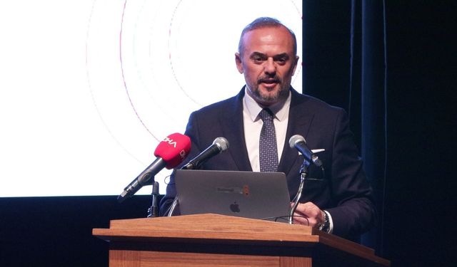 ‘Eğitimciler olarak bizim sorumluluğumuz, kolektif aklın gelişeceği ortamları yaratmaktır’