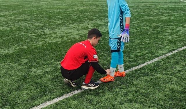 Hakemin centilmence hareketi takdir topladı