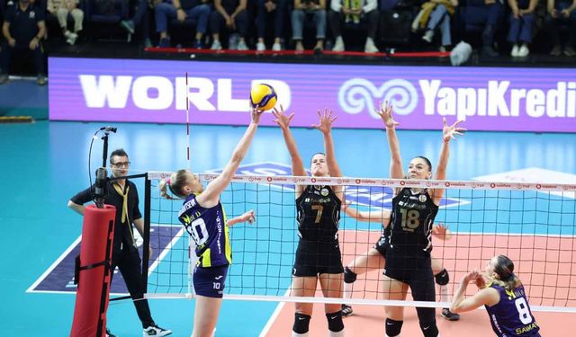 VakıfBank, final serisinde 2-0 öne geçti