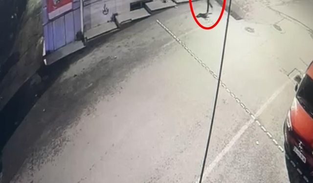 Yeni devraldığı kıraathane kurşunlandı; saldırı kamerada