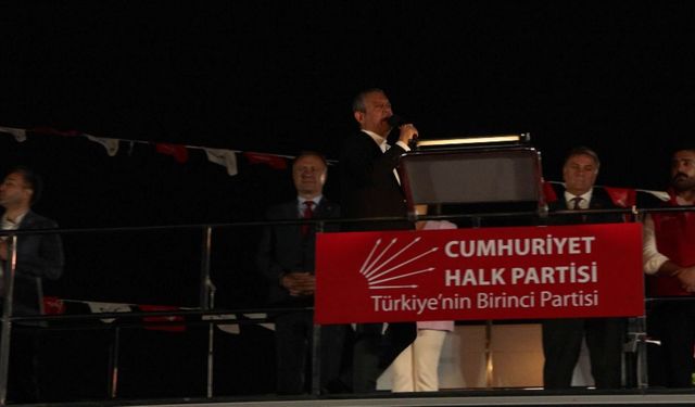 CHP lideri Özgür Özel Pendik'te konuştu