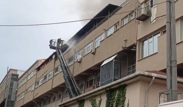 Eyüpsultan'da iş yerinde yangın