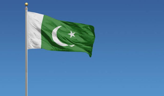 Hindistan, Pakistan'a füze saldırısı düzenledi