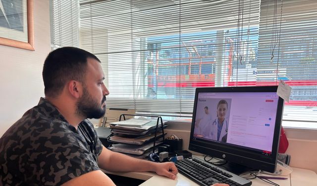 Trabzon'da gündüz doktor, akşam burgerci