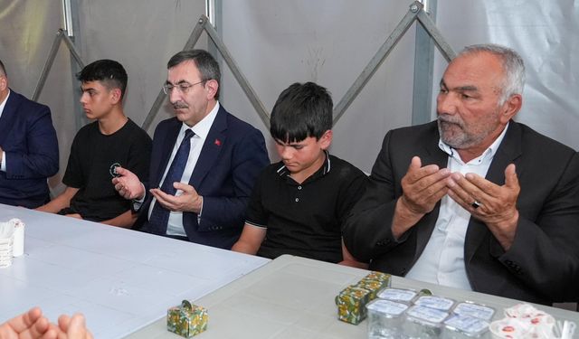Cevdet Yılmaz’dan, Şehit Jandarma Uzun’un Ailesine Taziye Ziyareti