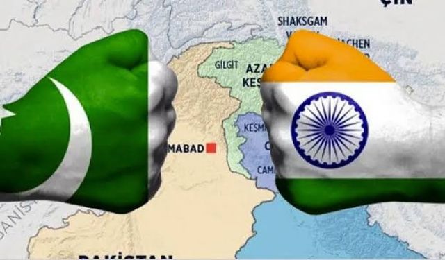 Hindistan Başbakanı Modi, Pakistan'a yönelik operasyonların 'askıya alındığını' söyledi